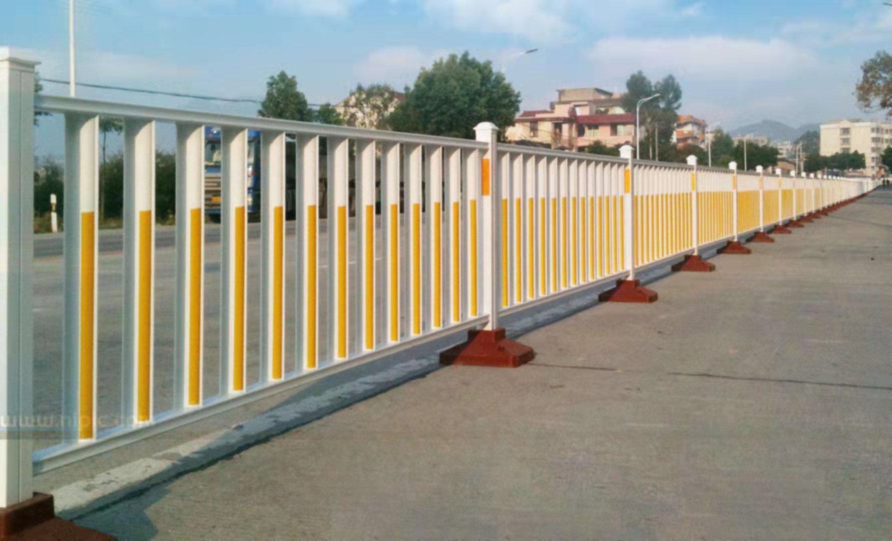 <a href='http://www.dyfmdq.com' target='_blank'><u>道路交通<a href='http://www.dyfmdq.com' target='_blank'><u>護(hù)欄</u></a></u></a>